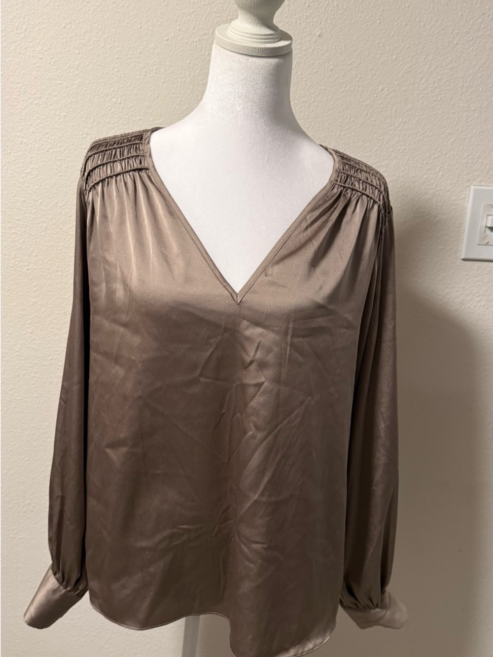 White House Black Market Taupe V-Neck Long Sleeve Blouse